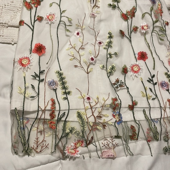 Hydraulic White Denim Mesh Overlay Floral Butterfly Tribeca Mid Rise Mini Skirt - Picture 5 of 12